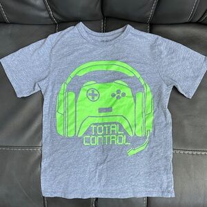 The Children's Place Gray Tee with Green Graphic